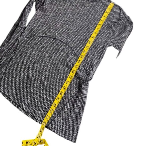 Lululemon Brisk Running 1/2 Zip Coco Pique Black White, Pullover, Long Sleeve - Picture 4 of 7